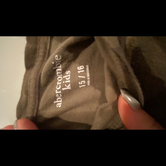 Camo Abercrombie shirt - Picture 2 of 3